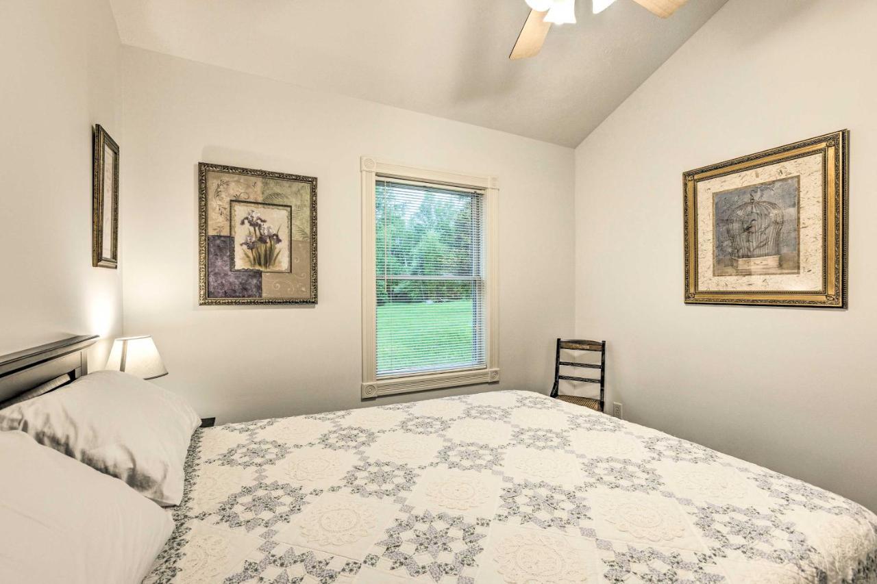 Couples Haven In Frankfort By Lake, Trails And Dtwn Exterior foto