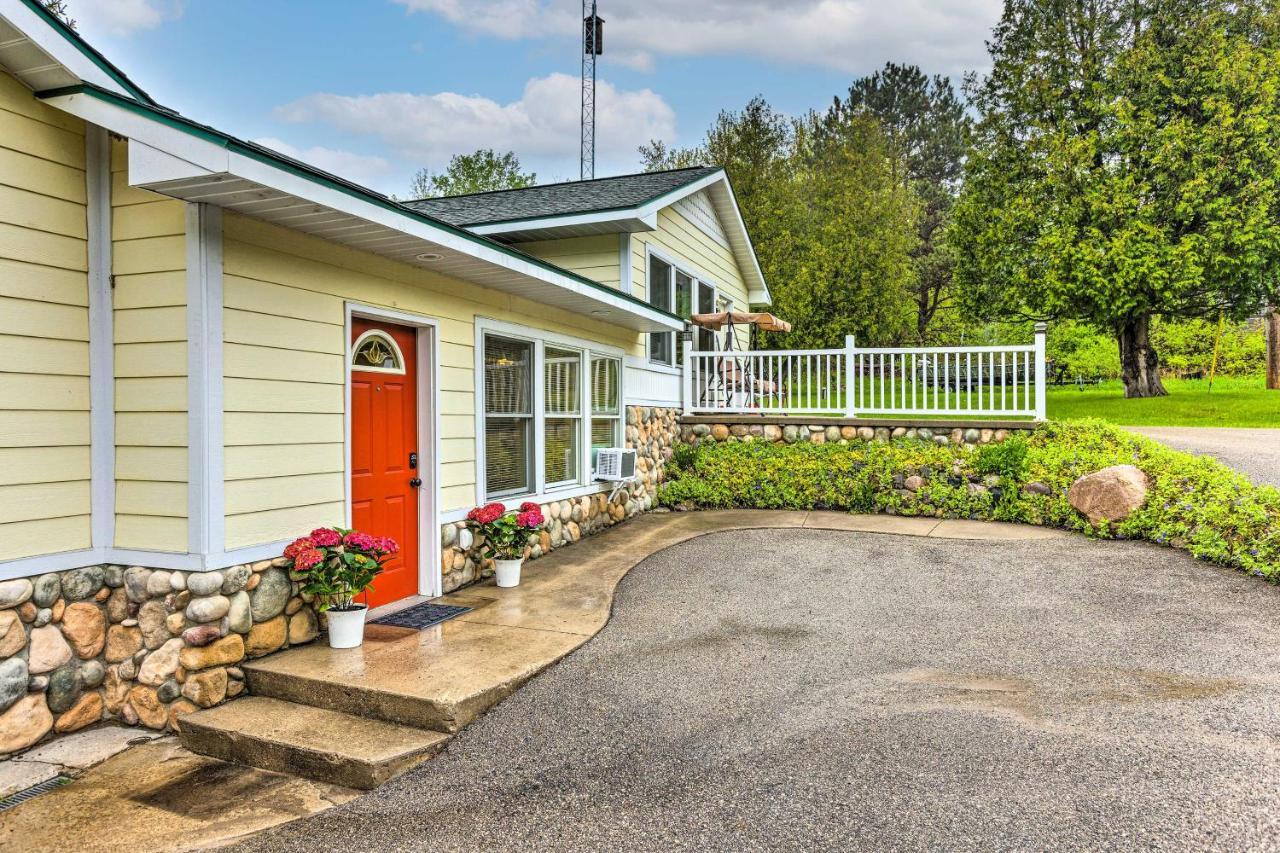 Couples Haven In Frankfort By Lake, Trails And Dtwn Exterior foto