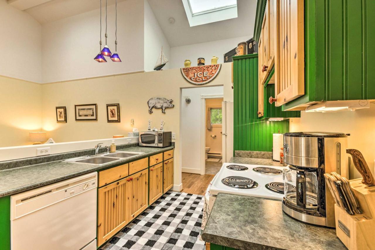 Couples Haven In Frankfort By Lake, Trails And Dtwn Exterior foto